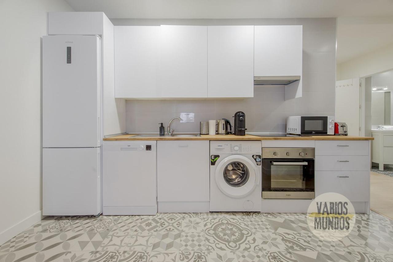 Spacious New Apartment Para 7 En La Plaza De Tirso De Molina Madrid Exterior photo