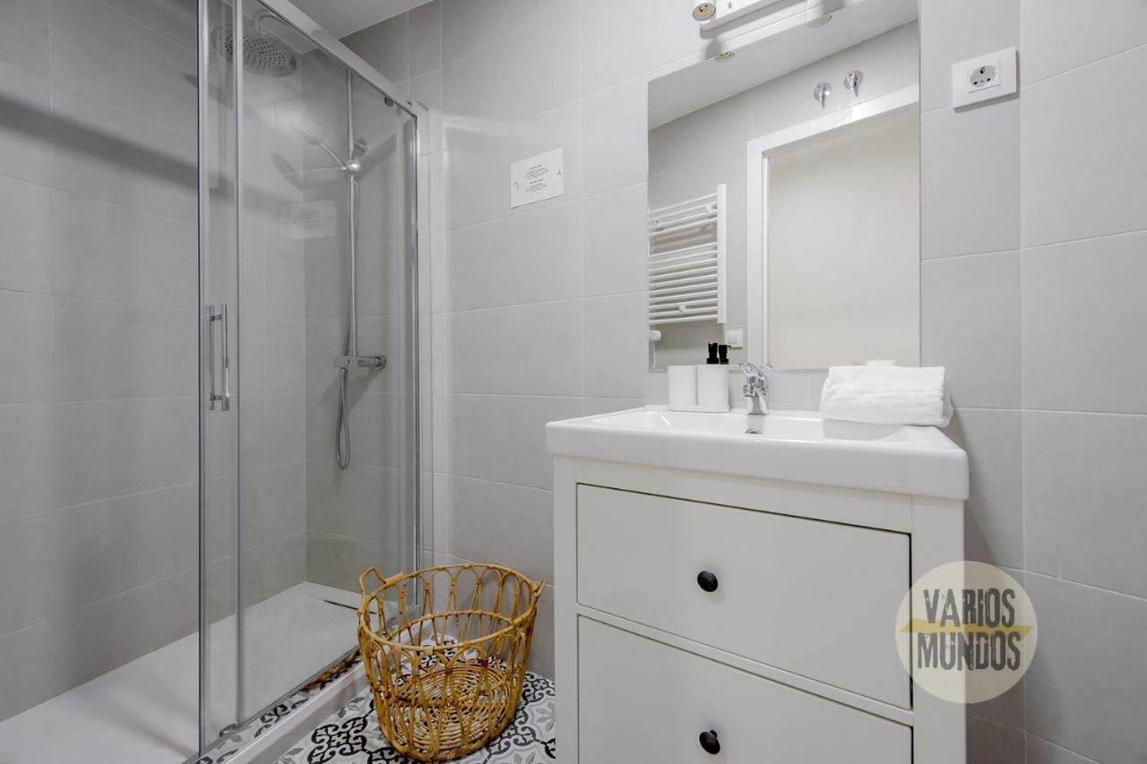 Spacious New Apartment Para 7 En La Plaza De Tirso De Molina Madrid Exterior photo