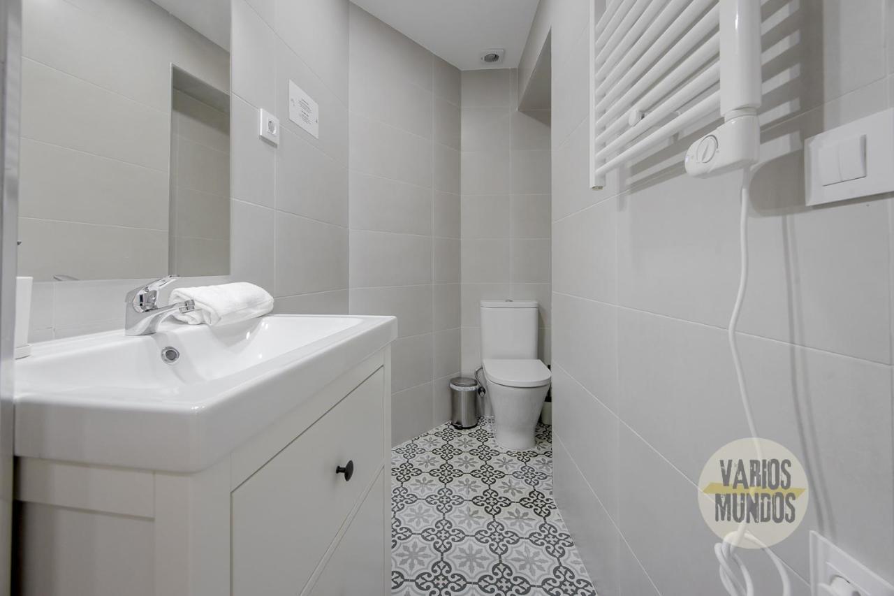 Spacious New Apartment Para 7 En La Plaza De Tirso De Molina Madrid Exterior photo